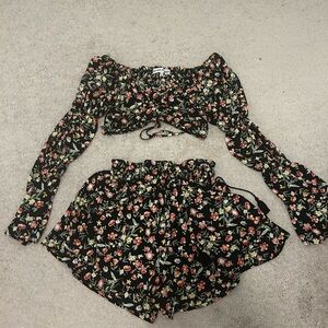 Almost Famous Black Floral Set